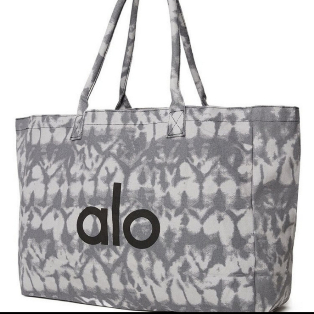 Nwt ALO Yoga Gray Tote Bag